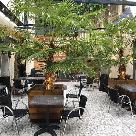 Restaurant le 8